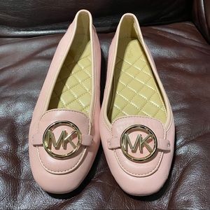Michael Kors NWOBox size 9 M